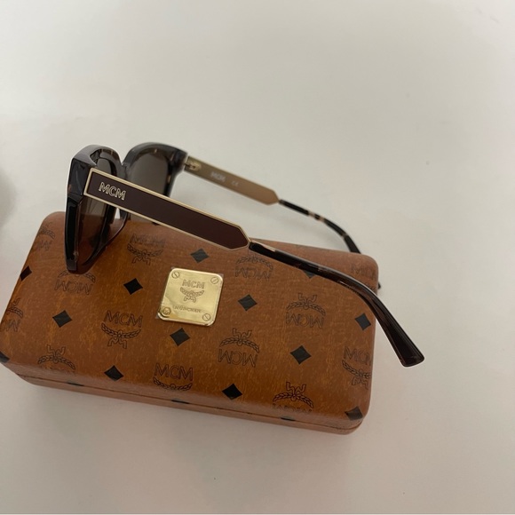 MCM 55mm Brown Modified Rectangle Sunglasses - Authentic -New W/Case & Cloth - Picture 8 of 16